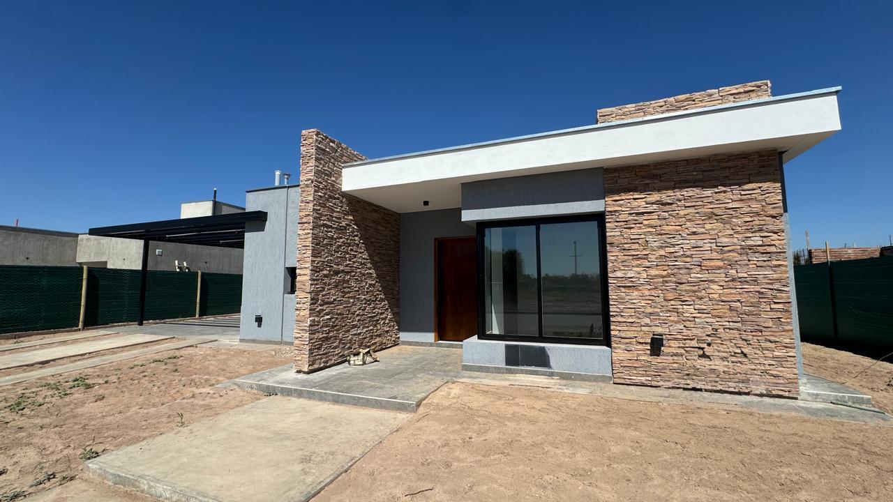 VENDE CASA A ESTRENAR EN NAUTILUS barrio privado - APTA CREDITO HIPOTECARIO