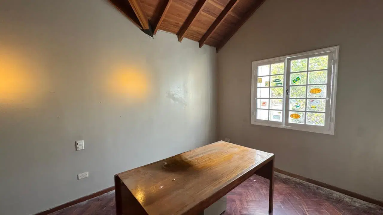 VENDE CASA EN LA SEXTA SECCION 4