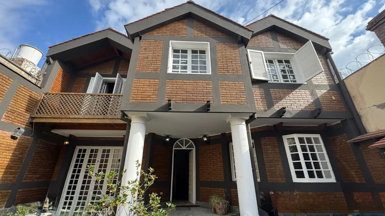 VENDE CASA EN LA SEXTA SECCION 8