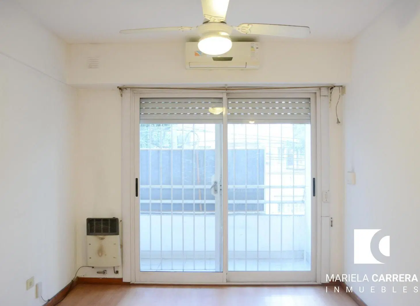 DEPARTAMENTO DE 2 AMBIENTES CON COCHERA EN ZONA CENTRICA 5