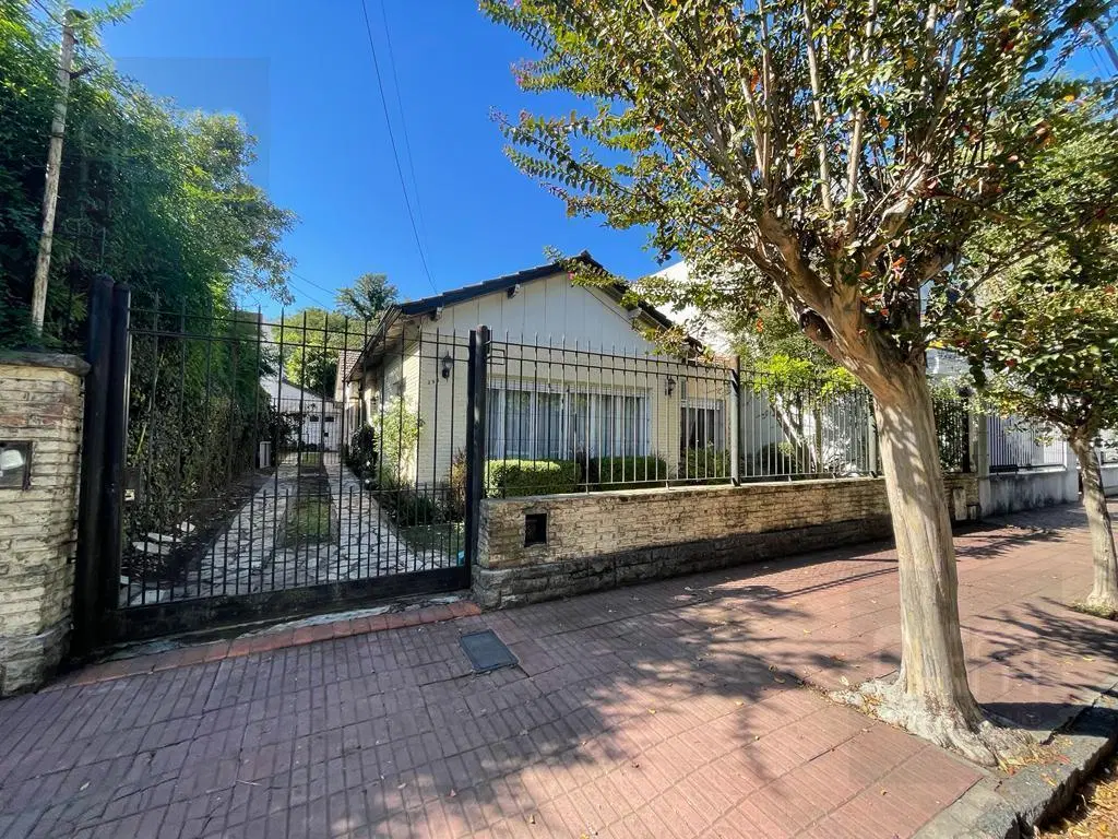 Casa - Temperley Oeste 1
