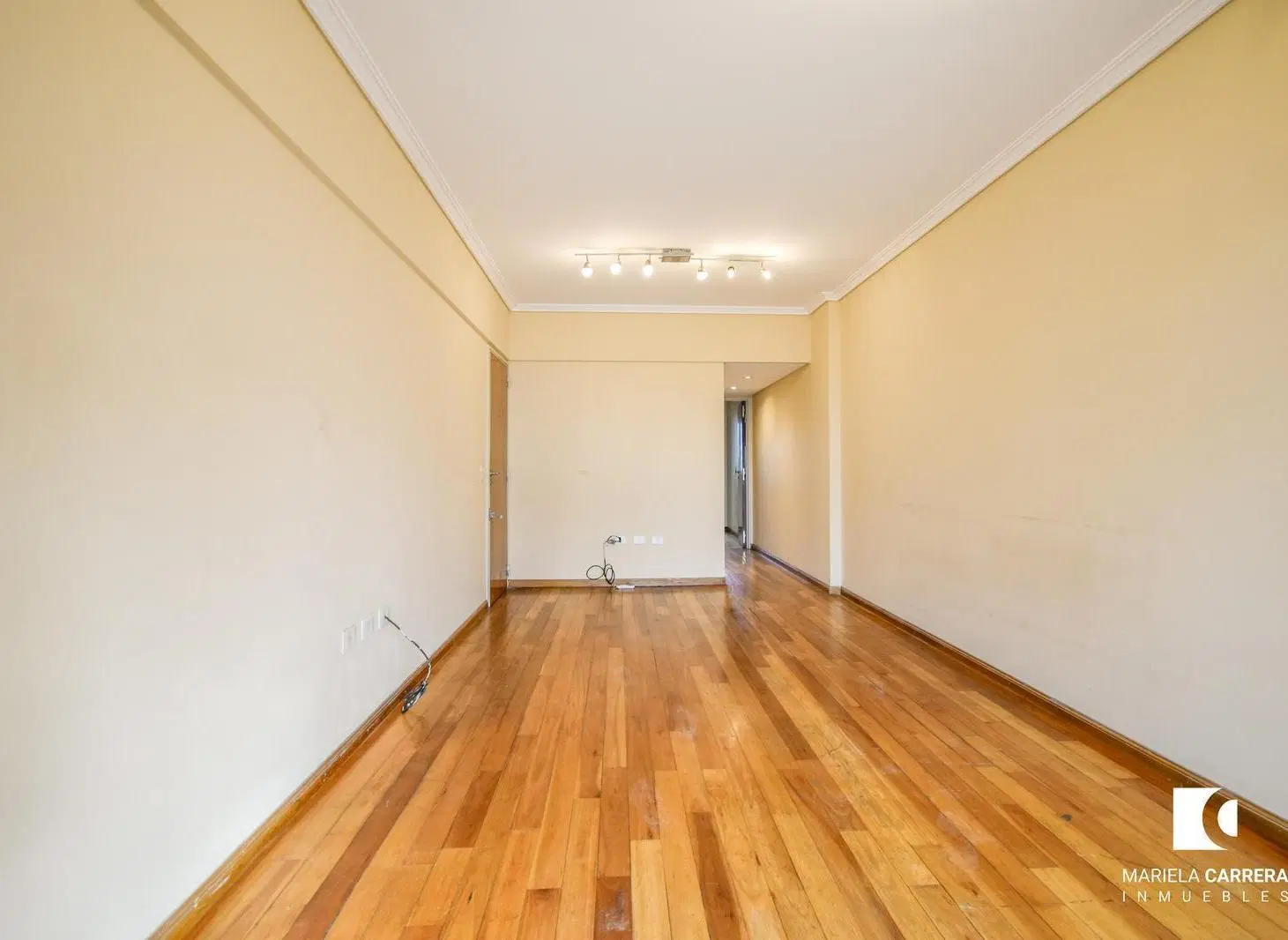 Departamento de categoria de 2 ambientes con cochera, SUM y seguridad 3