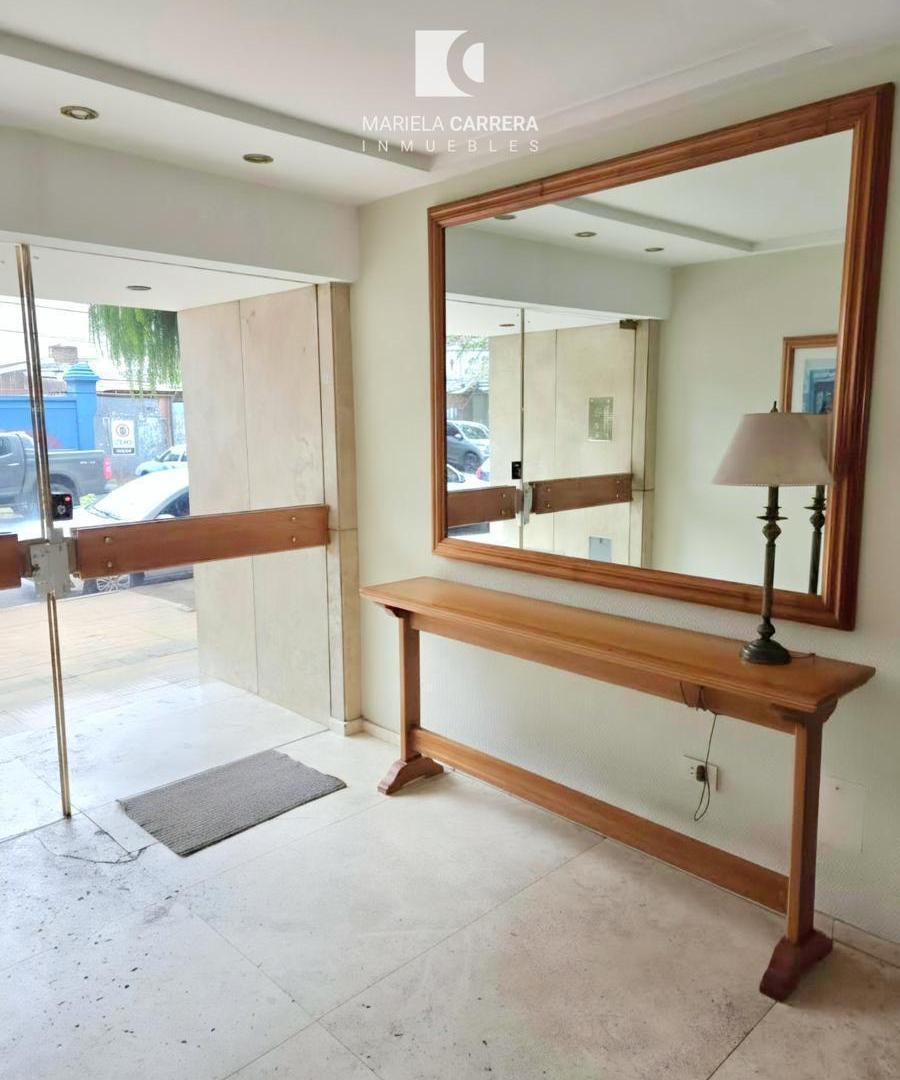 Foto de Departamento de 2 ambientes amplios en plena zona residencial. Bajas, imagen 4