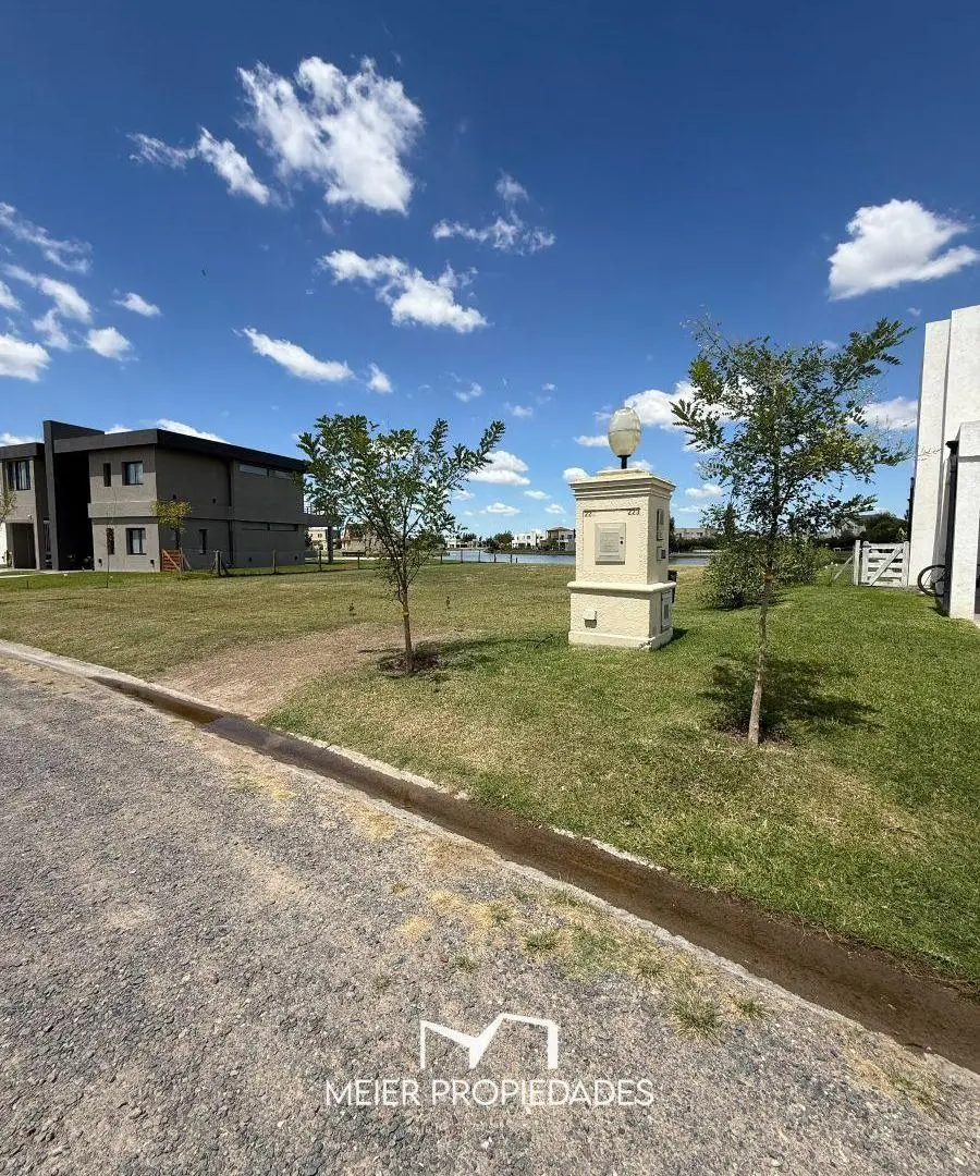 Lote en Barrio "Lagos de San Eliseo" Canning AL LAGO - 940M2 - LOTE: 222 1