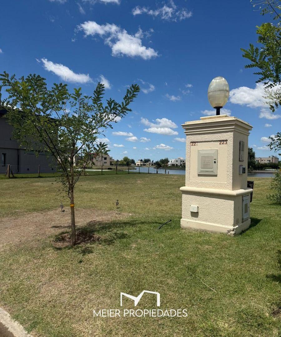 Lote en Barrio "Lagos de San Eliseo" Canning AL LAGO - 940M2 - LOTE: 222