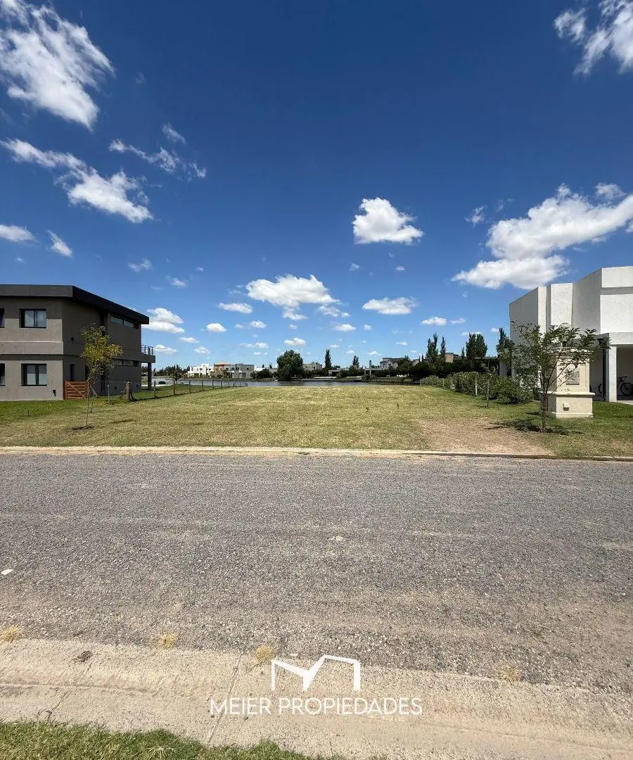 Lote en Barrio "Lagos de San Eliseo" Canning AL LAGO - 940M2 - LOTE: 222 2
