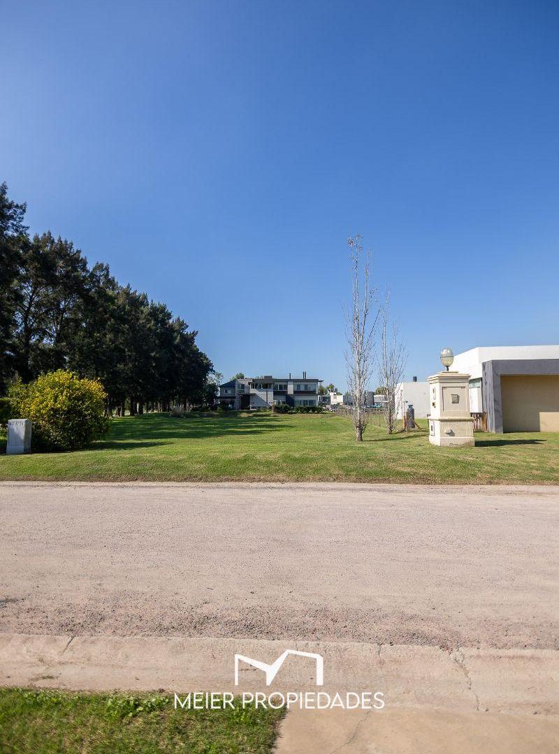 Foto de Lote en Barrio "Lagos de San Eliseo" Canning - AL LAGO - 905 M2 - LOTE, imagen 3