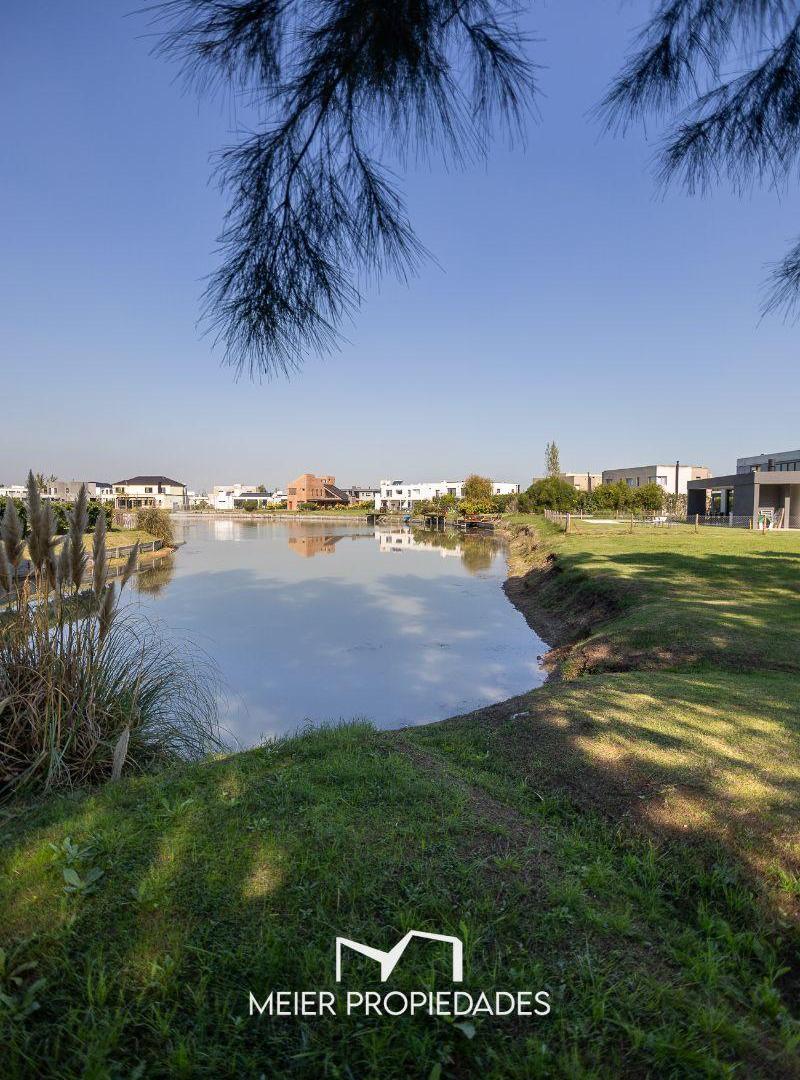 Foto de Lote en Barrio "Lagos de San Eliseo" Canning - AL LAGO - 905 M2 - LOTE, imagen 4