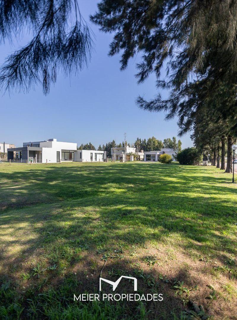 Foto de Lote en Barrio "Lagos de San Eliseo" Canning - AL LAGO - 905 M2 - LOTE, imagen 5