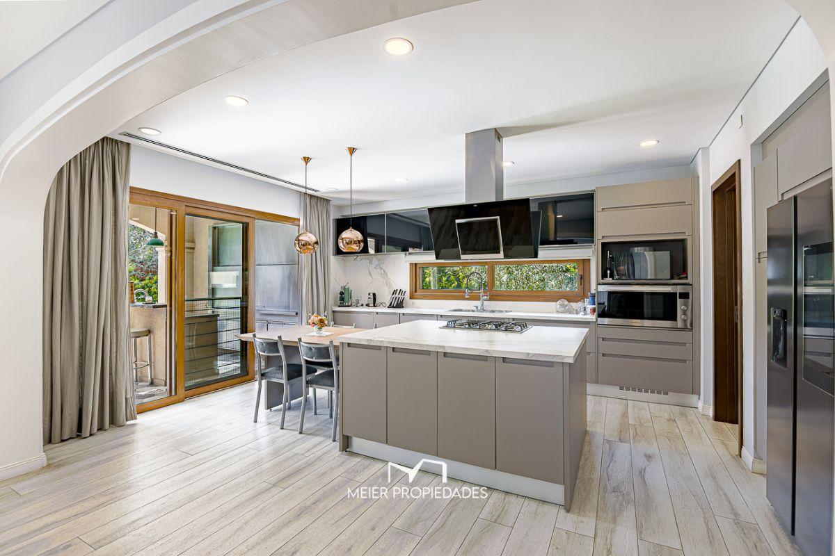Foto de Imponente casa de 440 m² en 3 niveles, 5 Habitaciones en suite y, imagen 5