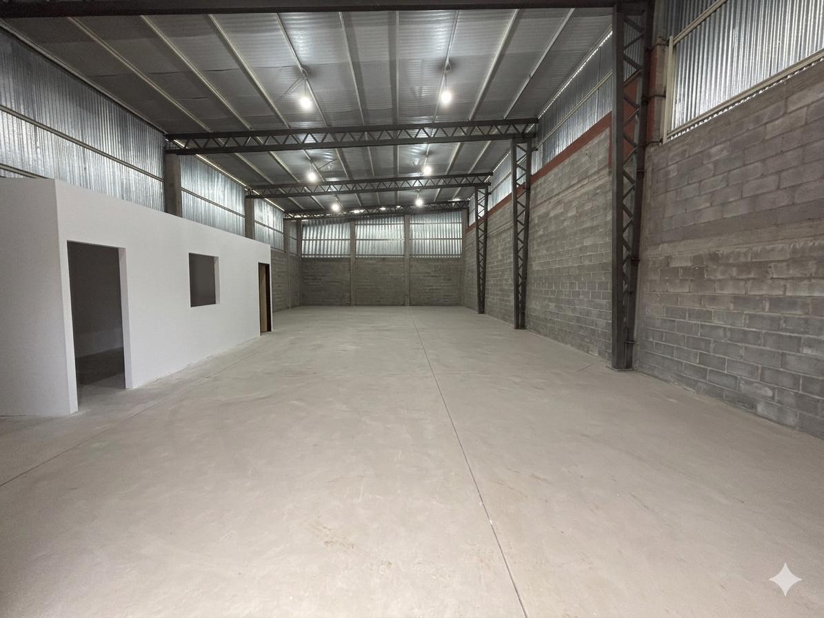 Galpon a Estrenar de 289 m² a 2km del acceso a San Salvador de Jujuy