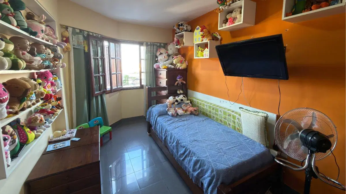 Depto. de 3 Dorm., 2 Baños y Terraza en Chijra 4