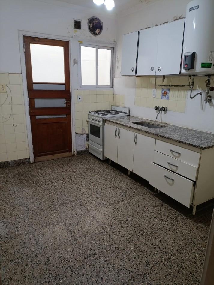 Foto de Depto de 2 ambientes planta baja con cochera Chauvin !!!, imagen 3