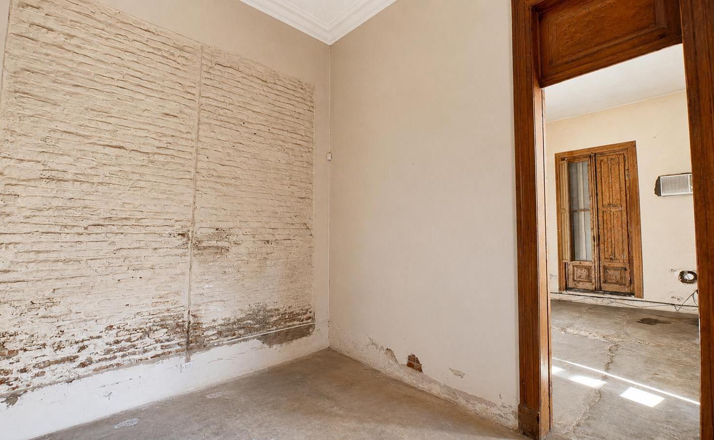 Foto de Bar Notable de Barracas | Local Esquinero Anexo Comercial | 404 m² |, imagen 3
