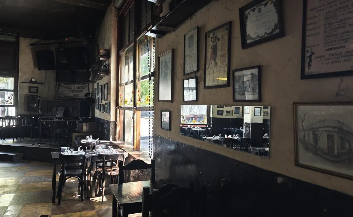 Doble parcela en Barracas con Bar Notable + vivienda de 7 ambientes | 404 m² totales 5