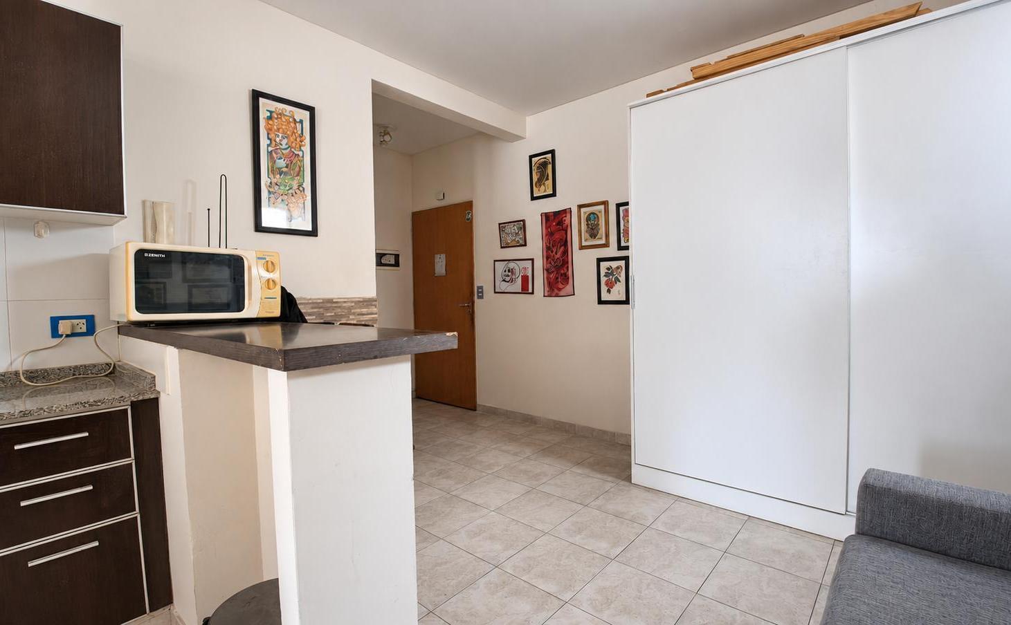 Foto de Monoambiente en venta con balcón y vista abierta | Apto crédito | Monte, imagen 3