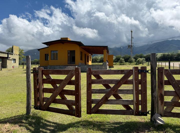 OPORTUNIDAD DE INVERSION! CASAS A ESTRENAR 4