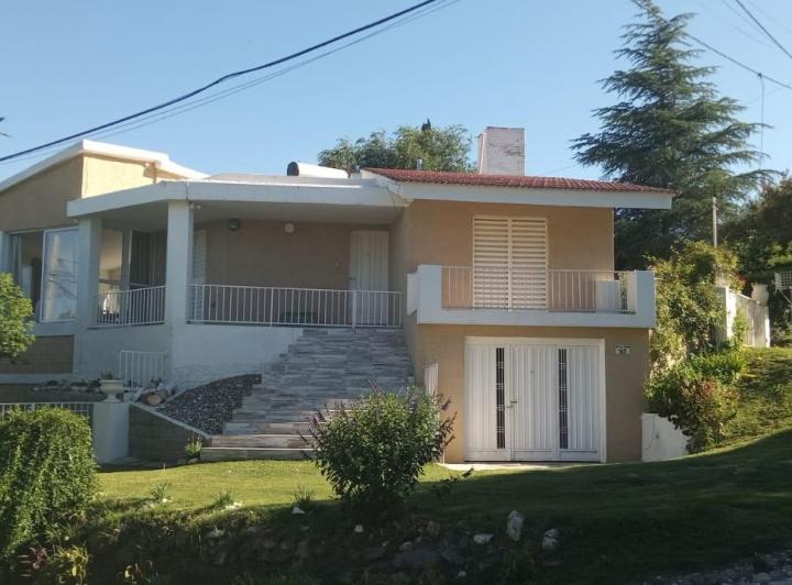 En venta Casa 3 Dormitorios, 3 Baños, Pileta, Cochera! San Antonio De Arredondo. 2