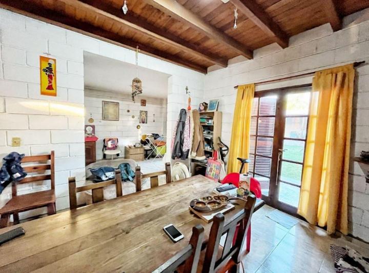 EN VENTA –CASA 3 DORMITORIOS, COCHERA, QUINCHO, Bº SANTA RITA, VILLA CARLOS PAZ 2