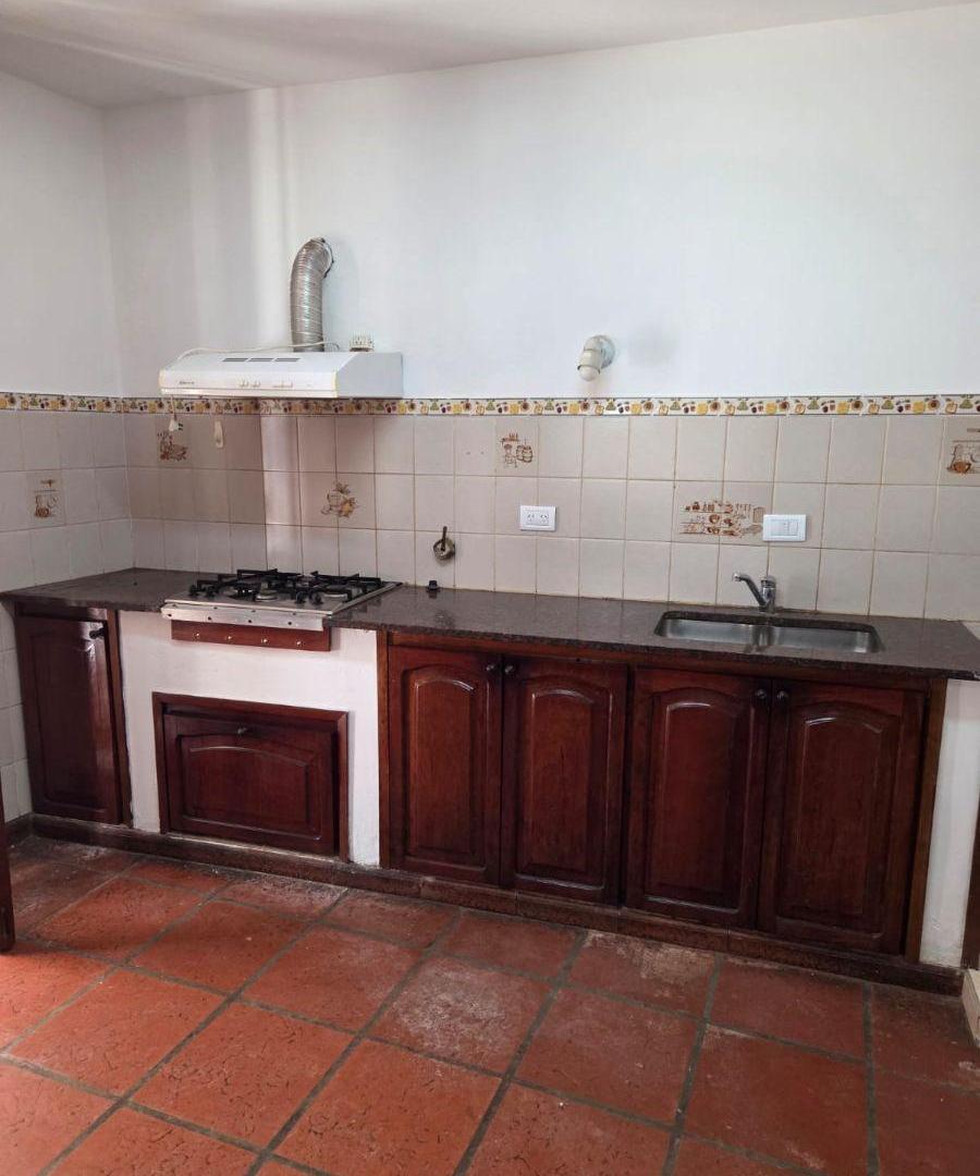 Foto de Casa de 380 m² con 3 dormitorios en alquiler en Argüello, imagen 4