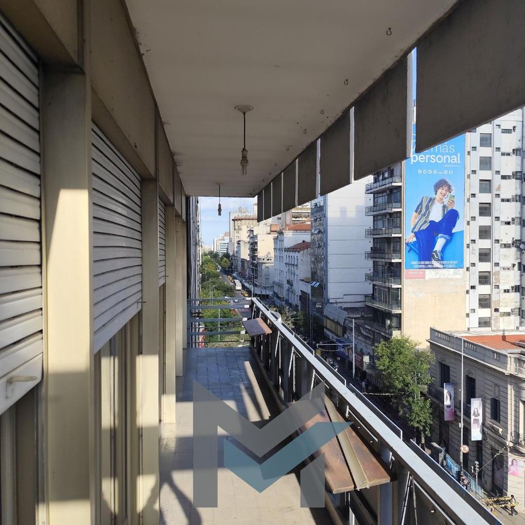 Foto de PISO EXCLUSIVO EN VENTA – AV. COLÓN 316, imagen 2