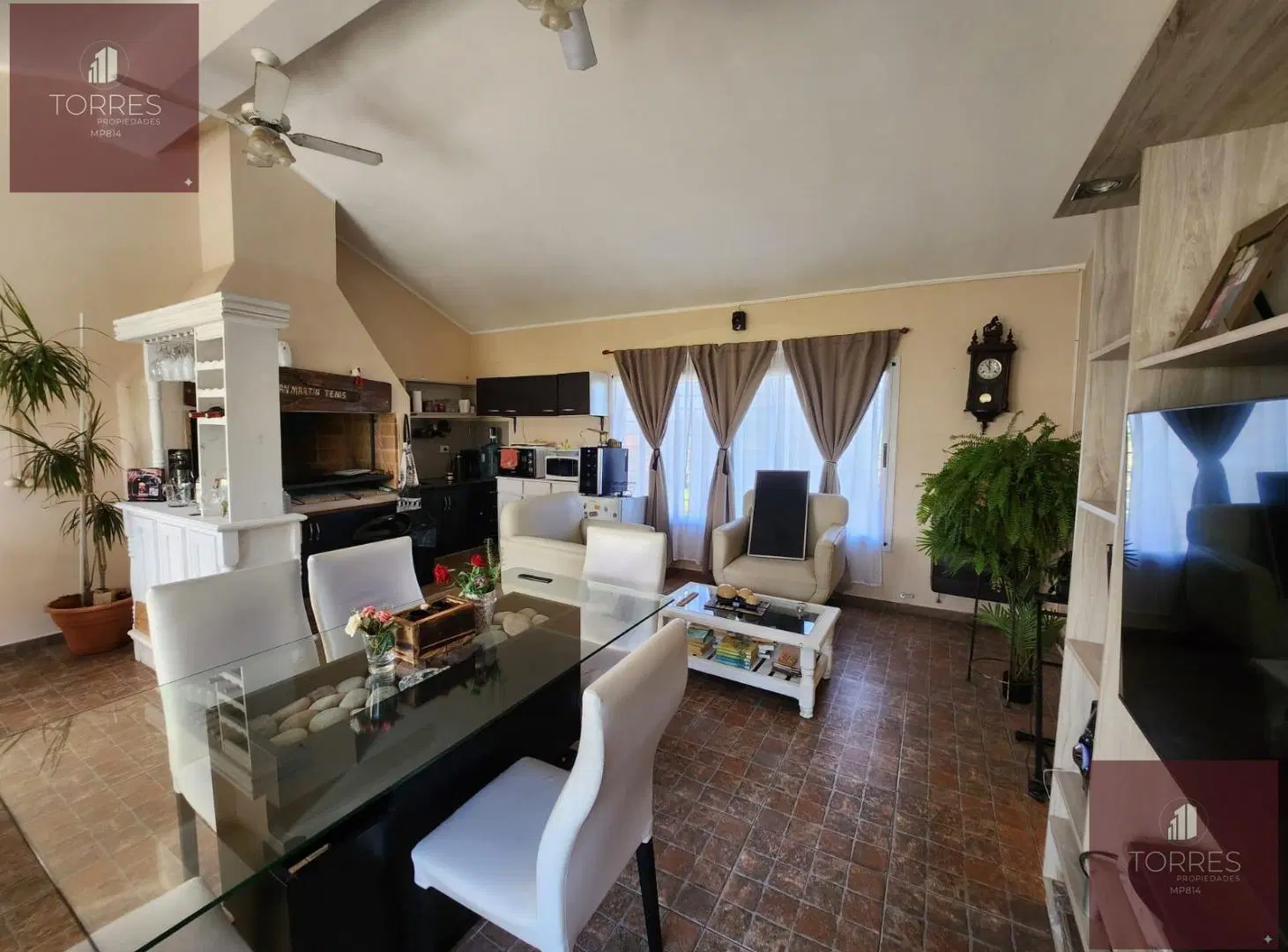 VENTA CASA EN MERLO. SAN LUIS. PILETA CLIMATIZADA, TERRAZA, QUINCHO 1