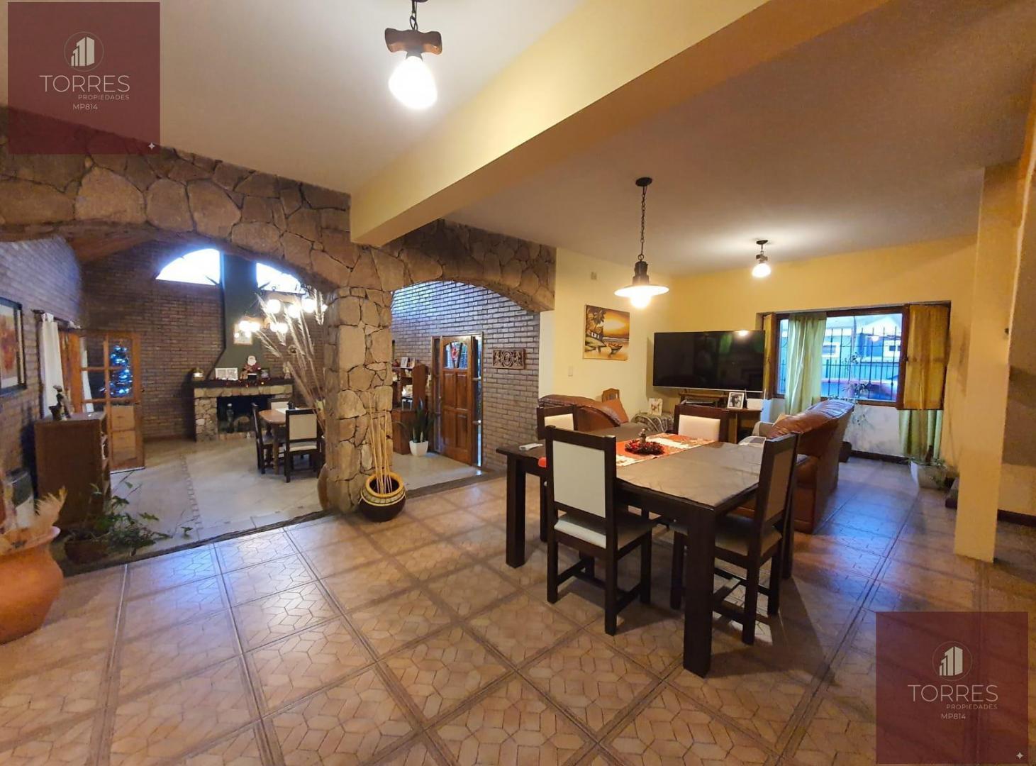 Foto de VENTA CASA MAS LOCAL COMERCIAL EN MERLO SAN LUIS CENTRICA 3 HABITACIONES, imagen 3