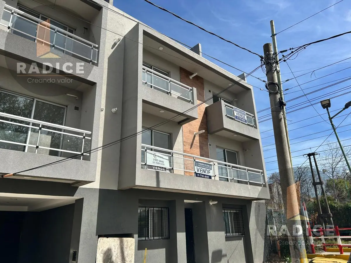 Venta - Departamento - Banfield - 2 Ambientes - Cochera 4