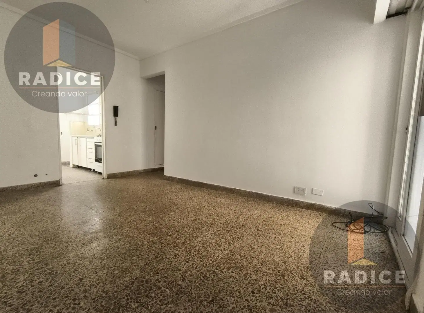 Venta Flores 2 amb 37 m2 mucha luz, mucho potencial!!! ideal renta o 1ra vivienda 4
