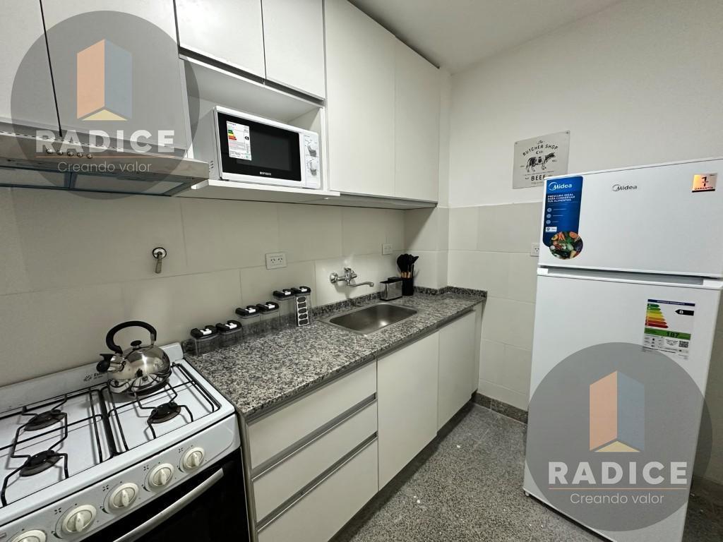 Foto de Alquiler Recoleta 3 Amb Arenales a metros de Santa Fe y Pueyrredón, En, imagen 2