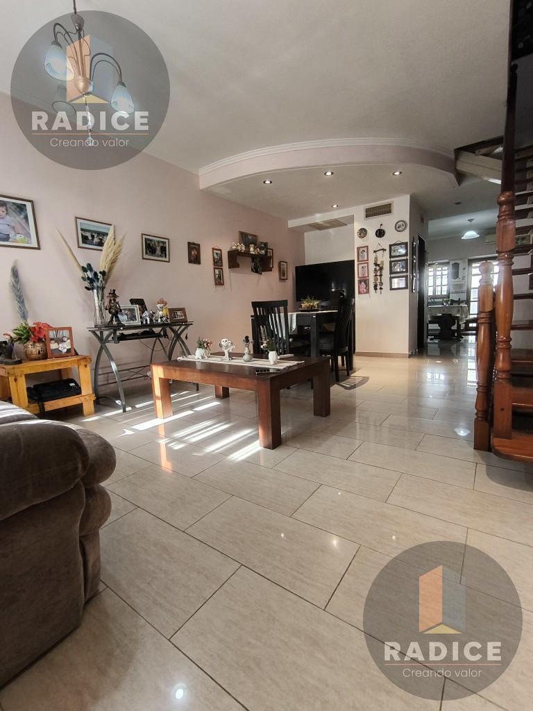 Foto de VENTA PH Tríplex de 5 Niveles en Liniers | Cochera, Patio, Parrilla y, imagen 4