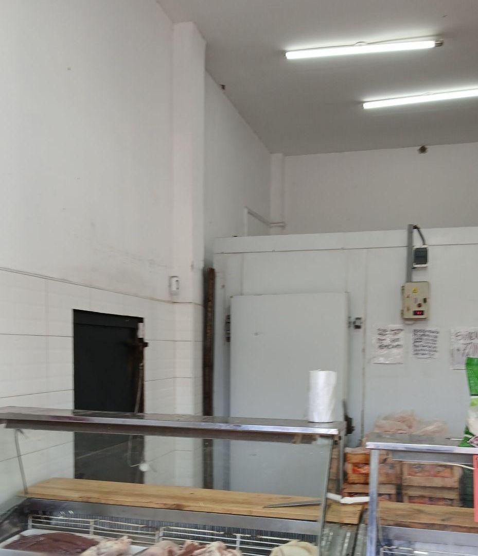 Foto de VENDE O PERMUTA IMPORTANTE LOCAL SOBRE MONTEVERDE BURZACO, imagen 4