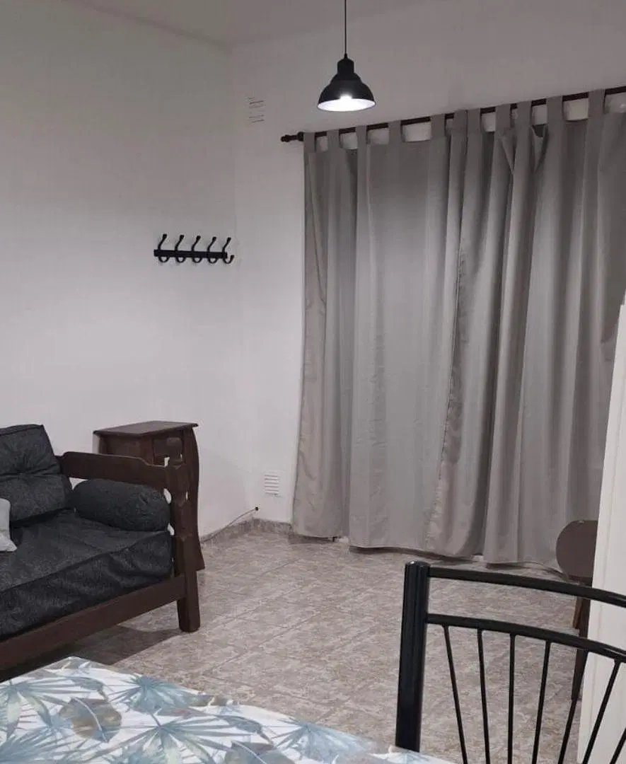 DEPARTAMENTO RECICLADO A NUEVO MONTE GRANDE 4