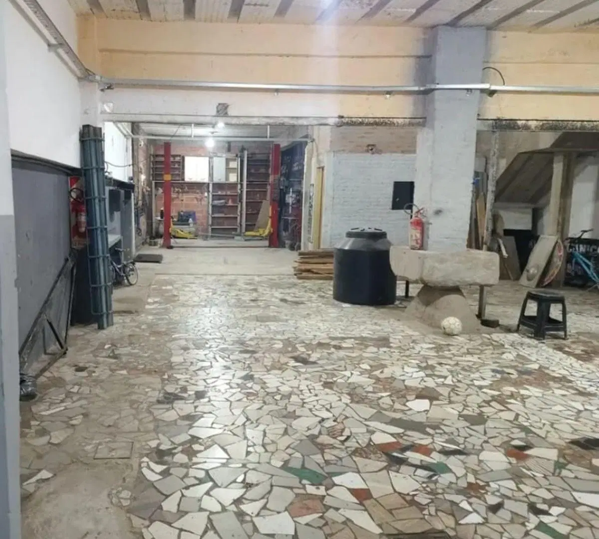 GALPÓN 150 M2 SOBRE ARANA EN MONTE GRANDE 4