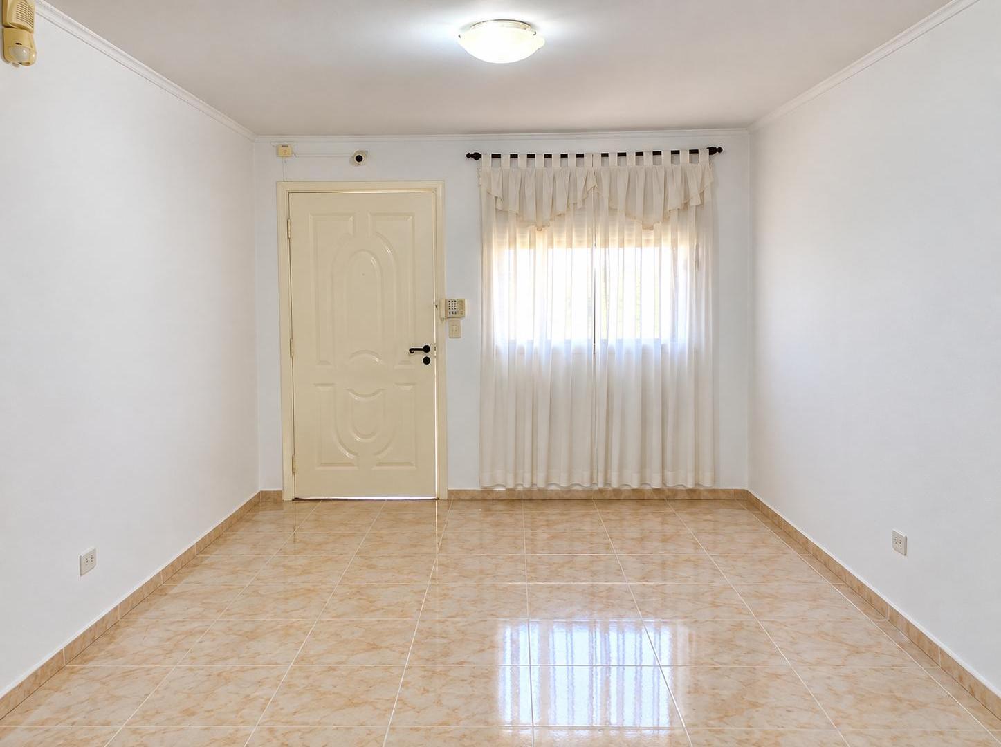 Foto de VENDE O PERMUTA LINDA CASA 2 HABITACIONES EN PLAYA GRANDE SAN CLEMENTE, imagen 5