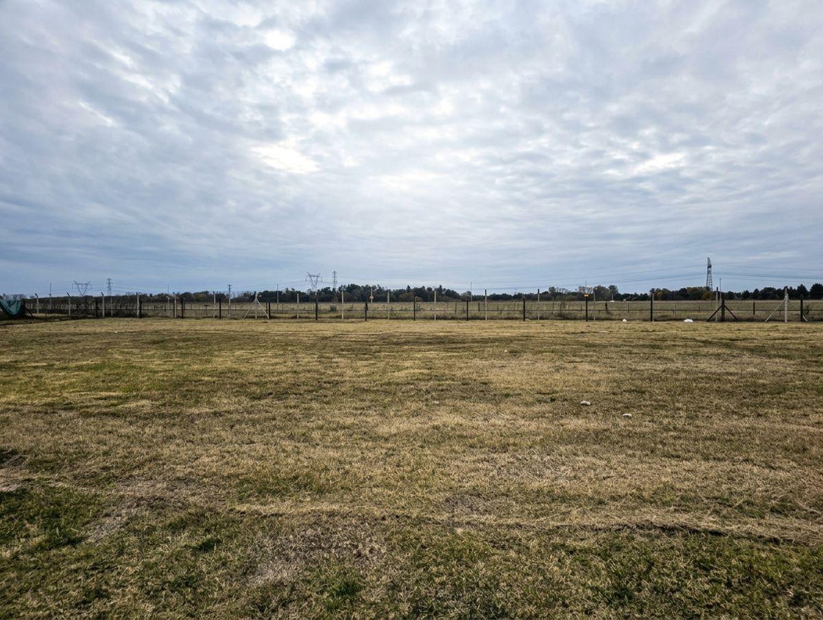 Foto de VENDO O PERUTO LOTE 658 M2 EN SAN SIMON CANNING, imagen 3