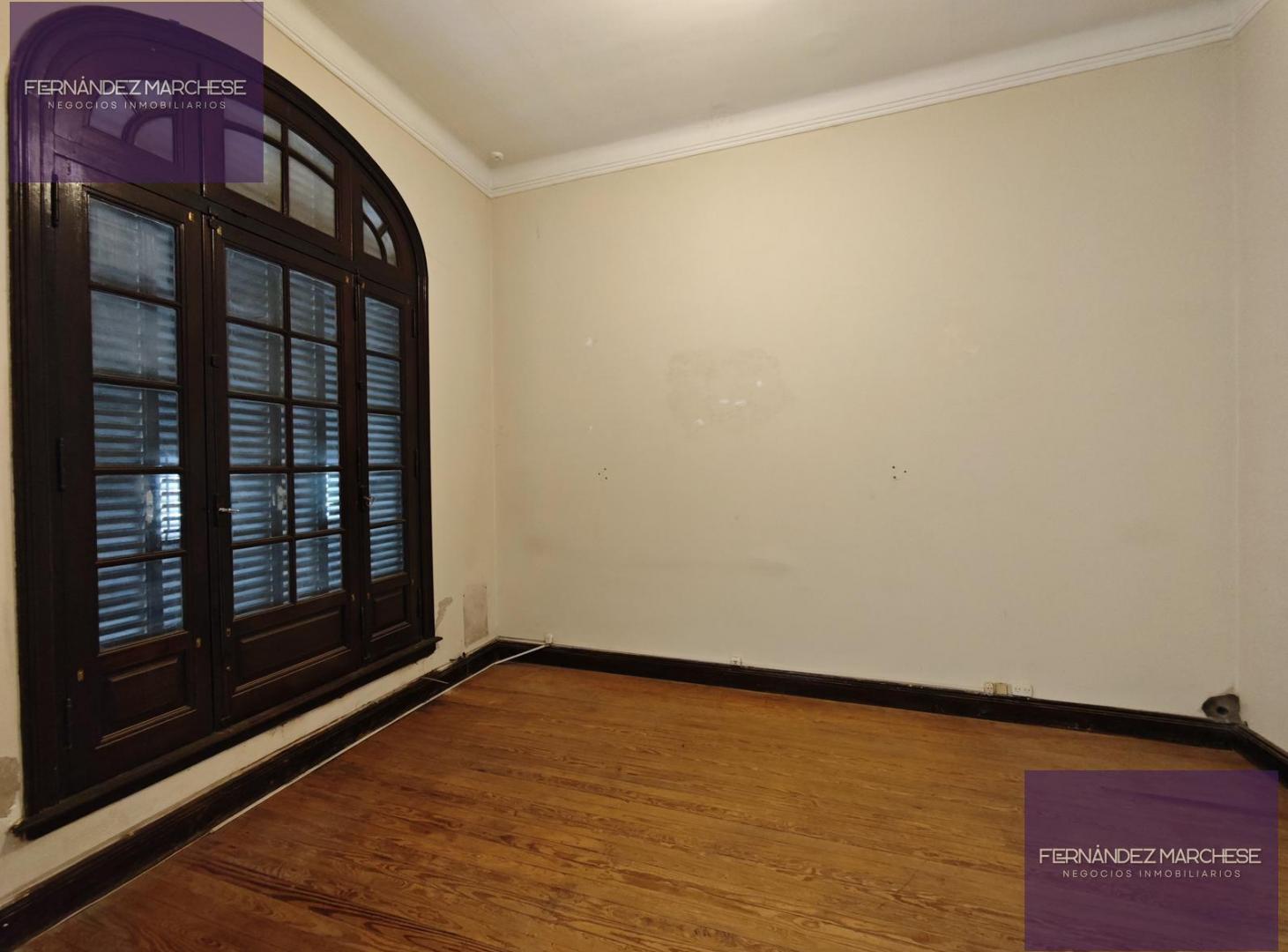 Foto de Casa de 7 ambientes, ideal uso comercial o consultorios., imagen 3
