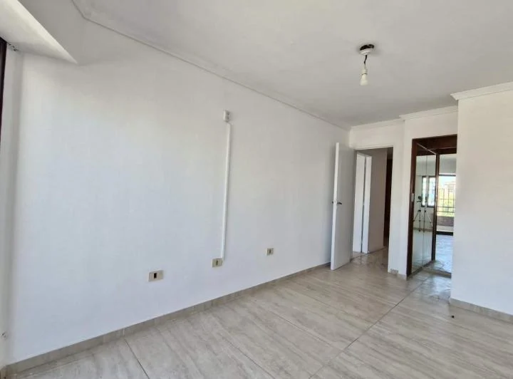 Venta Semipiso 2 Dormitorios Zona Centro con terraza 2