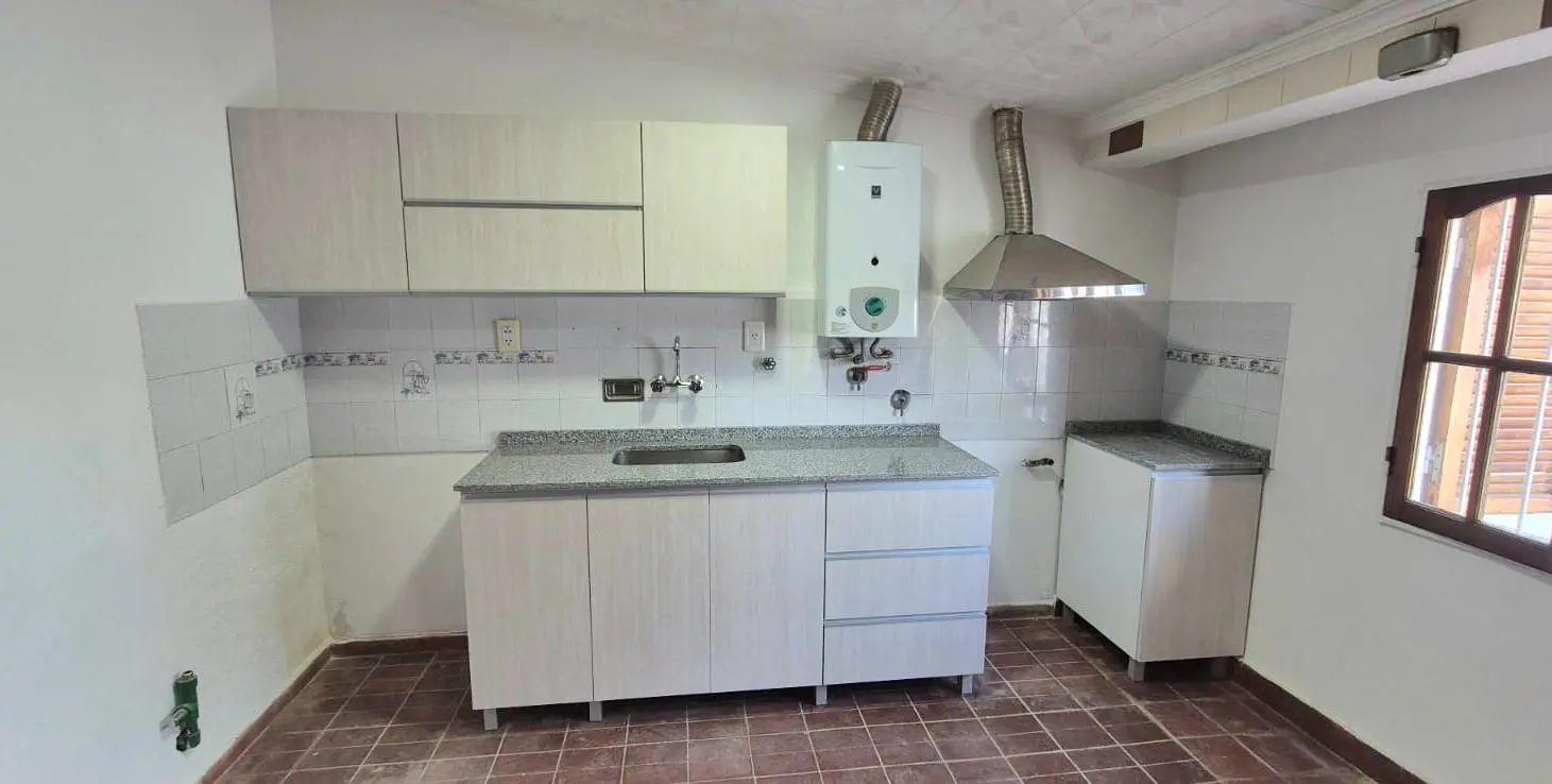 Alquiler casa 3 dorm coch Bo Cerveceros 2