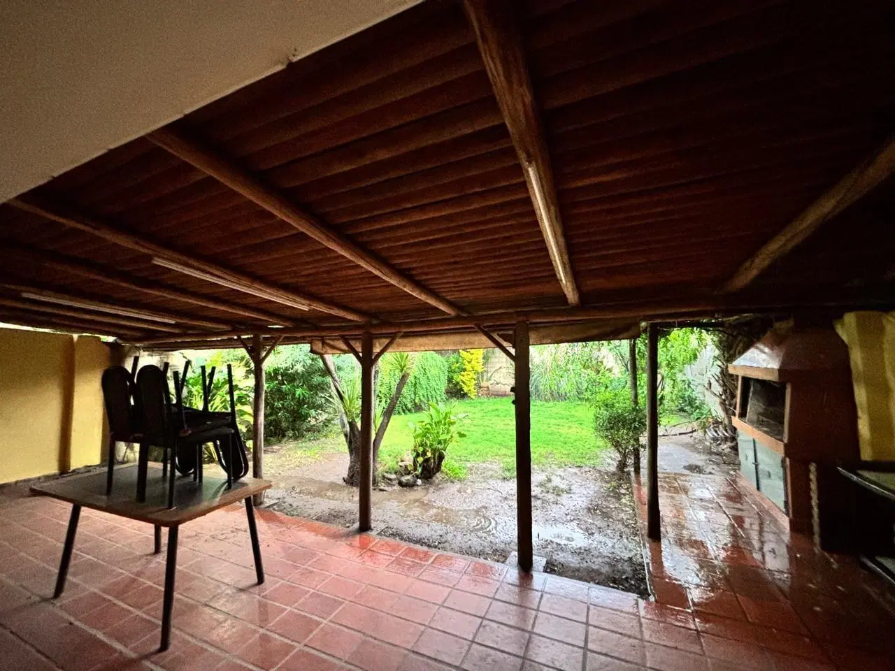 CASA EN VENTA 3 DORMITORIOS ZONA RUTA 9 PATIO VESTIDOR 1