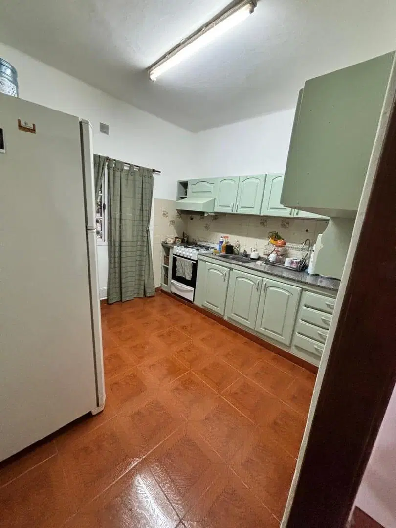 CASA EN VENTA 3 DORMITORIOS ZONA RUTA 9 PATIO VESTIDOR 2
