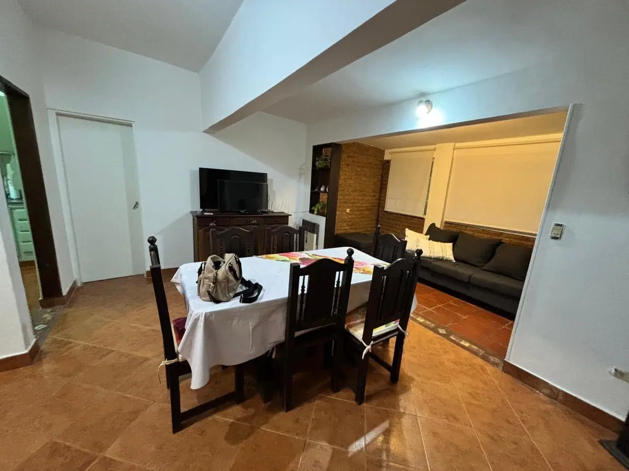 CASA EN VENTA 3 DORMITORIOS ZONA RUTA 9 PATIO VESTIDOR 4