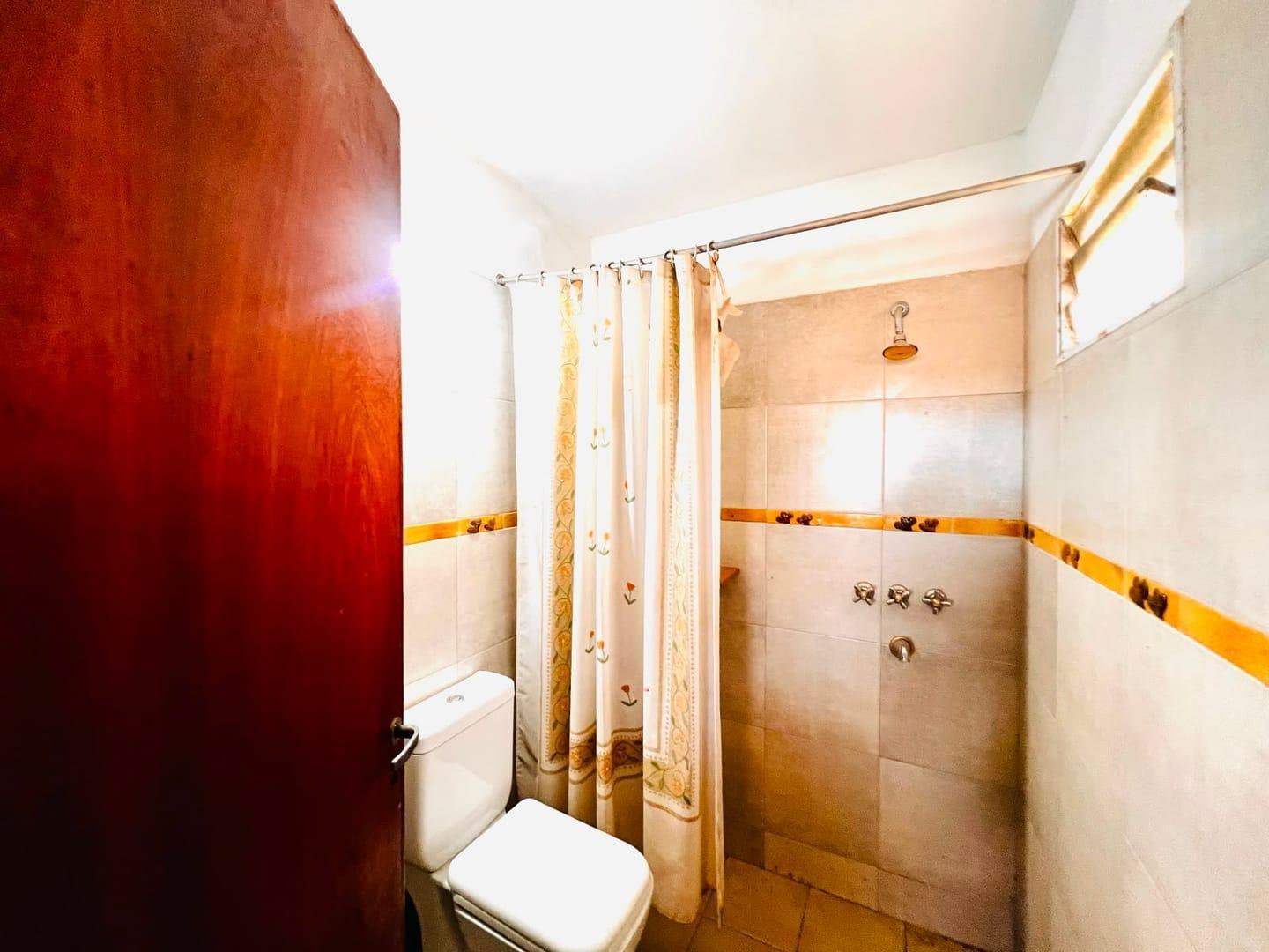 Foto de CASA EN VENTA EN ANISACATE 2 DORMITORIOS escucho oferta, imagen 5