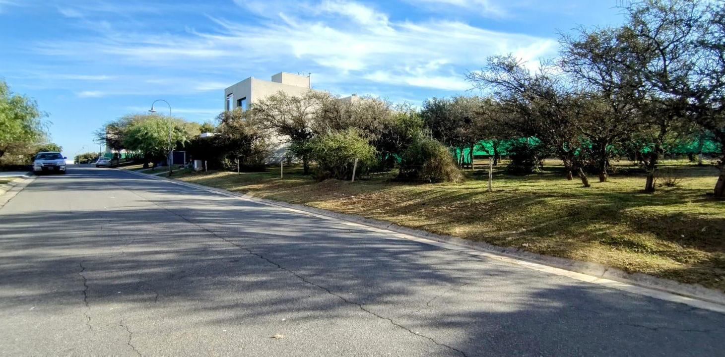 Foto de LOTE ESQUINA EN VENTA B. PRIVADO LAS CAÑITAS/MALAGUEÑO/ESCRITURA, imagen 5