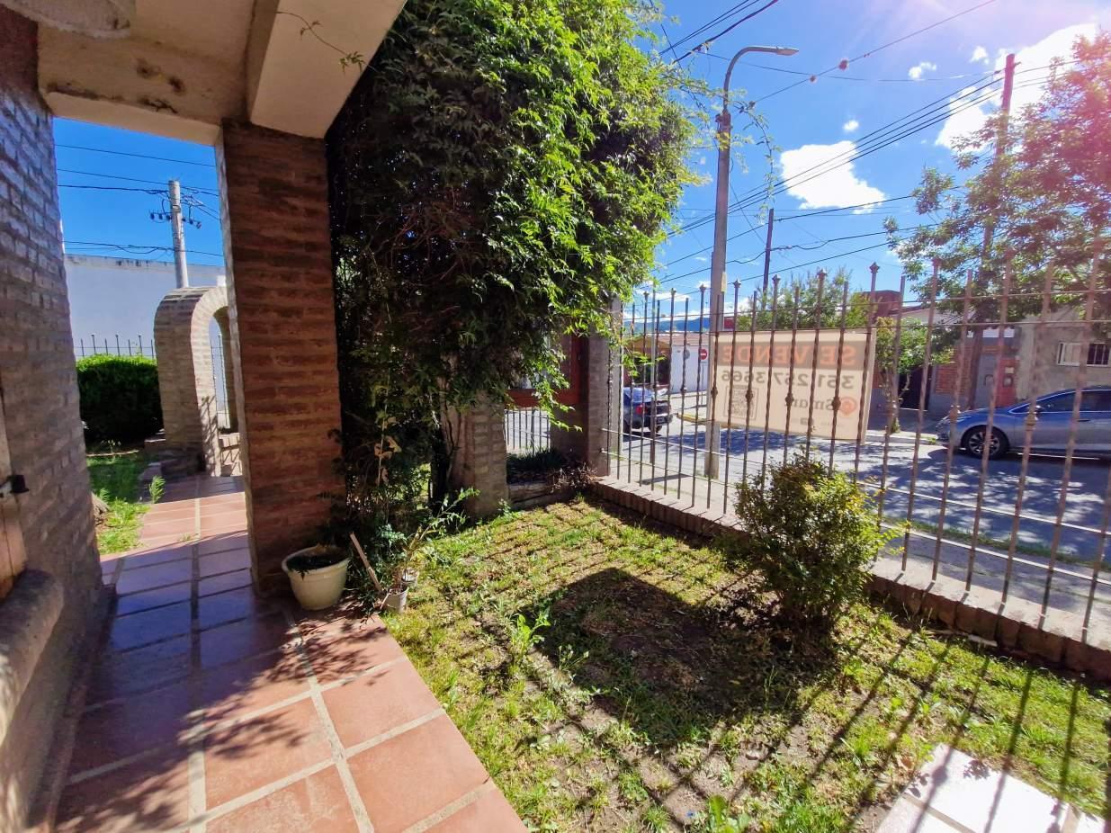 Foto de Alquiler Casa La Calera Centro 3 Dormitorios, imagen 1