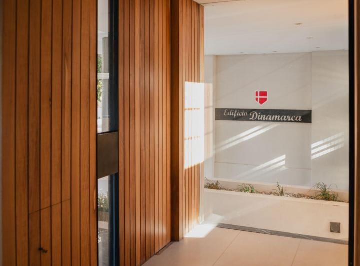 Venta de Departamento céntrico de categoría, TANDIL. 1