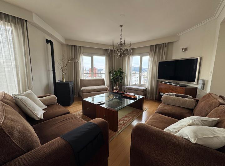 Venta de Departamento 7 AMBIENTES O MAS en CENTRO, Tandil. 2