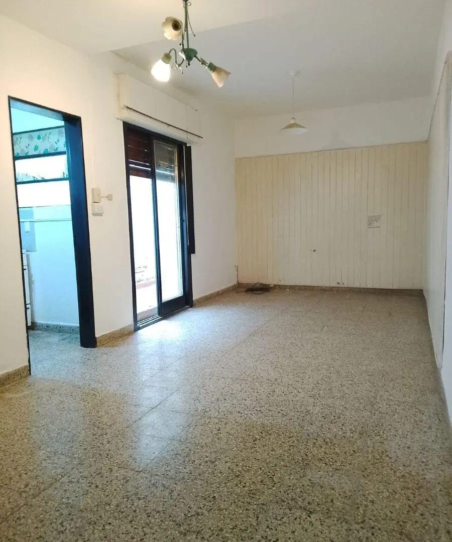 Alquilo Monoambiente Centro! Cocina Separada- Patio 1