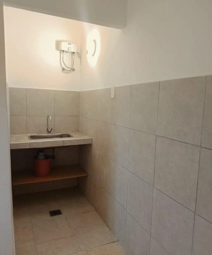Vendo Alto Alberdi- Baja inversión, alta rentabilidad | Departamento con renta + Local 5