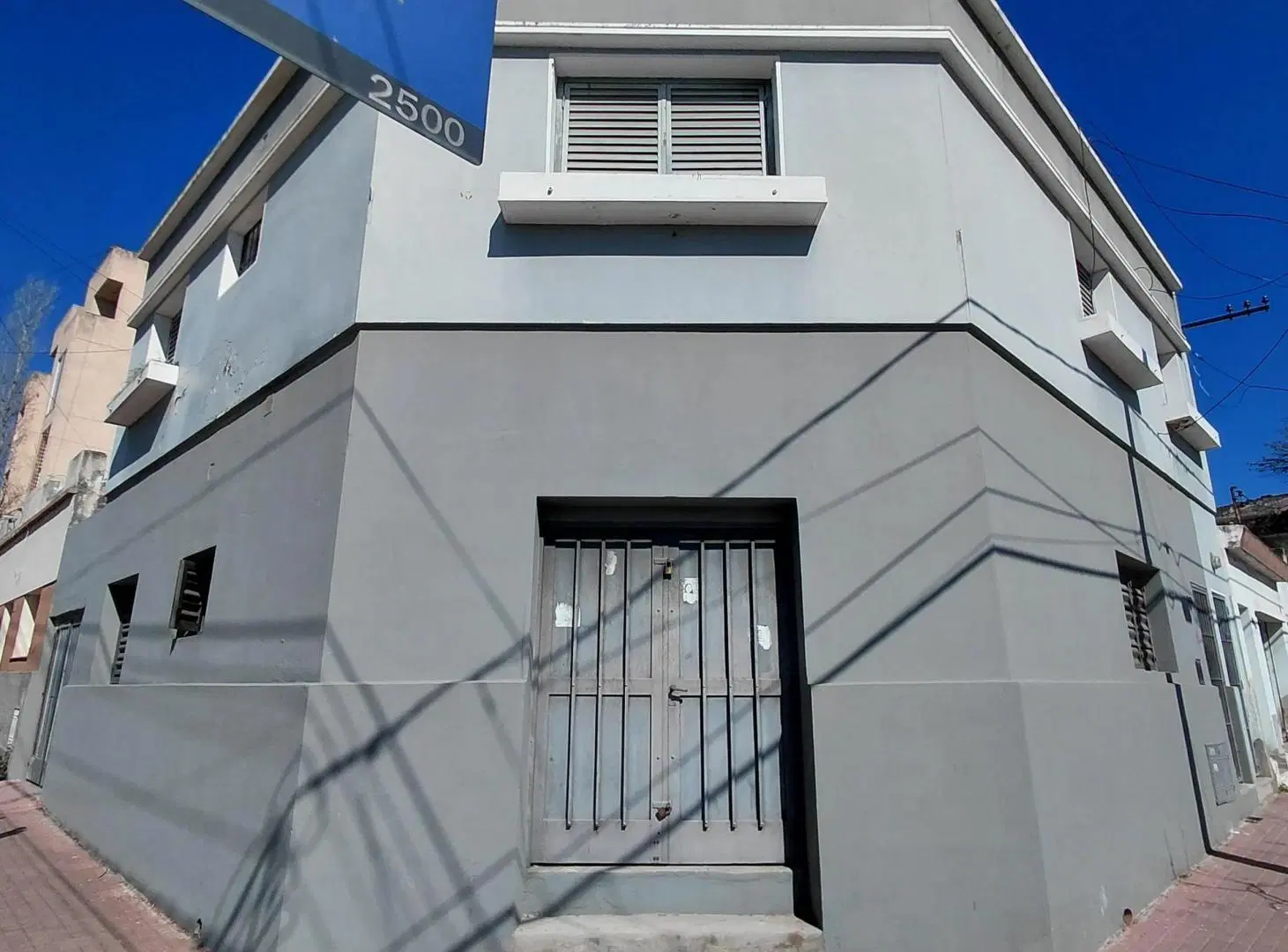 Vendo Alto Alberdi- Baja inversión, alta rentabilidad | Departamento con renta + Local 4